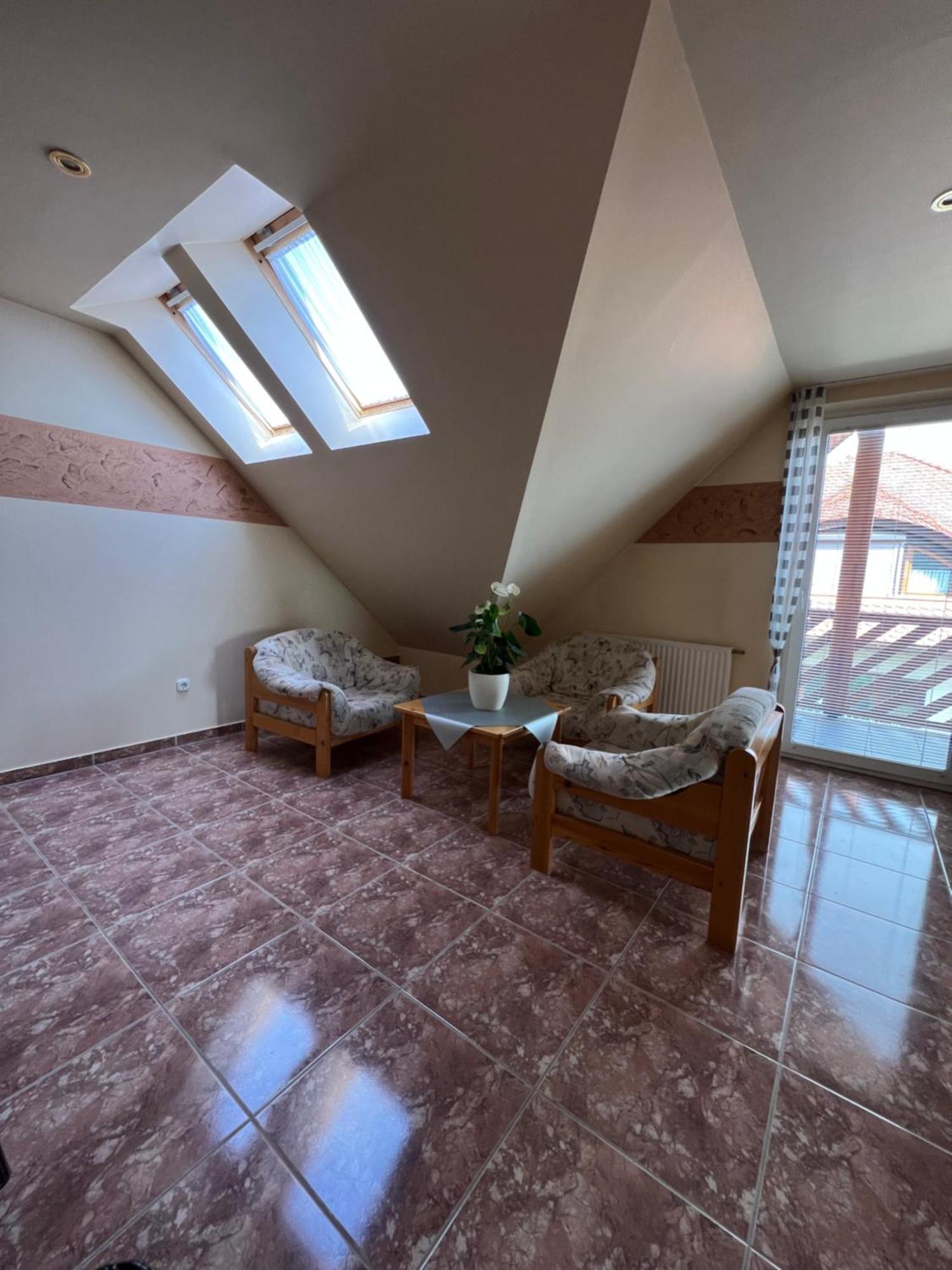 Apartament Holler Vendeghaz Bük Zewnętrze zdjęcie