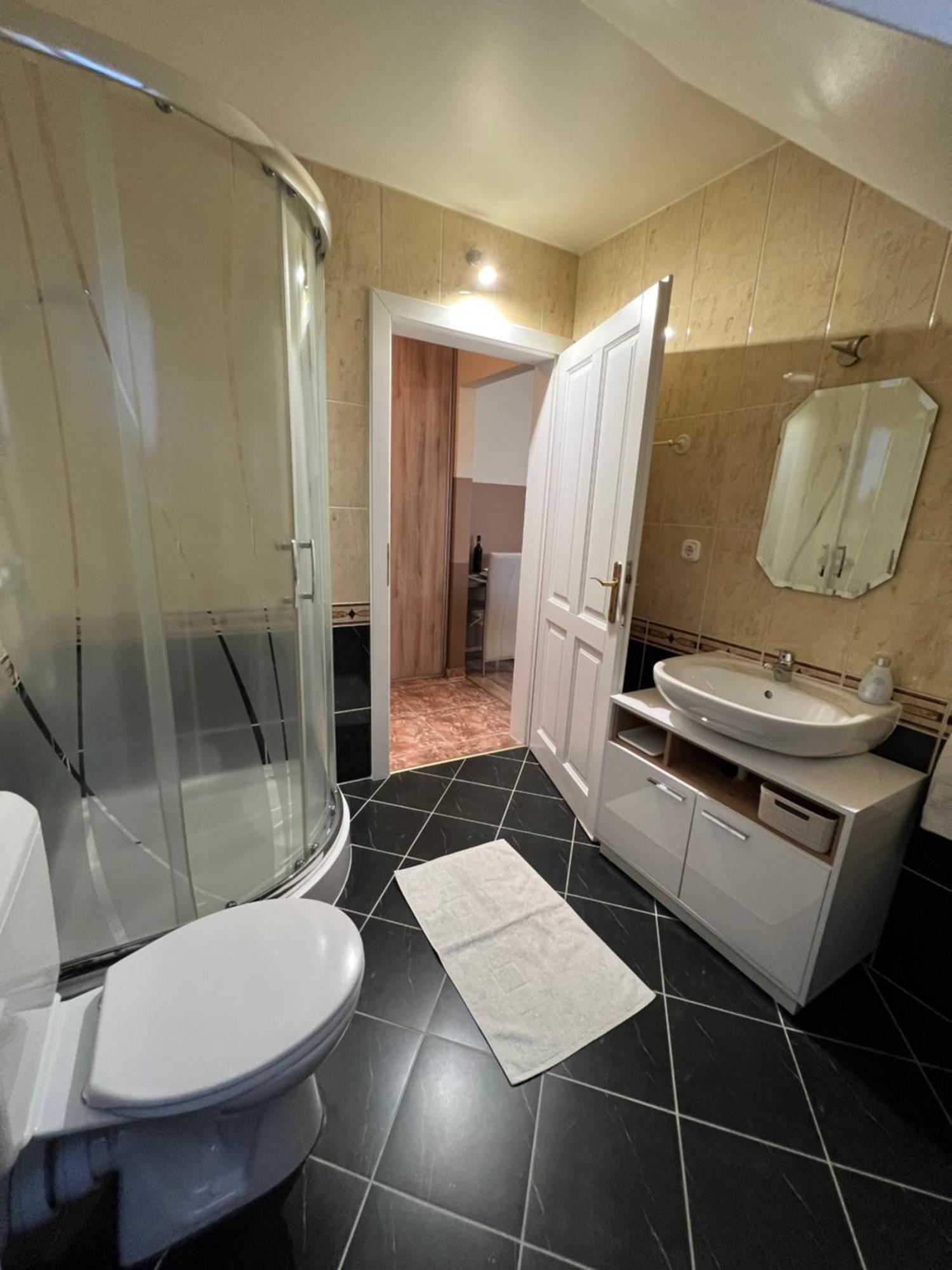 Apartament Holler Vendeghaz Bük Zewnętrze zdjęcie