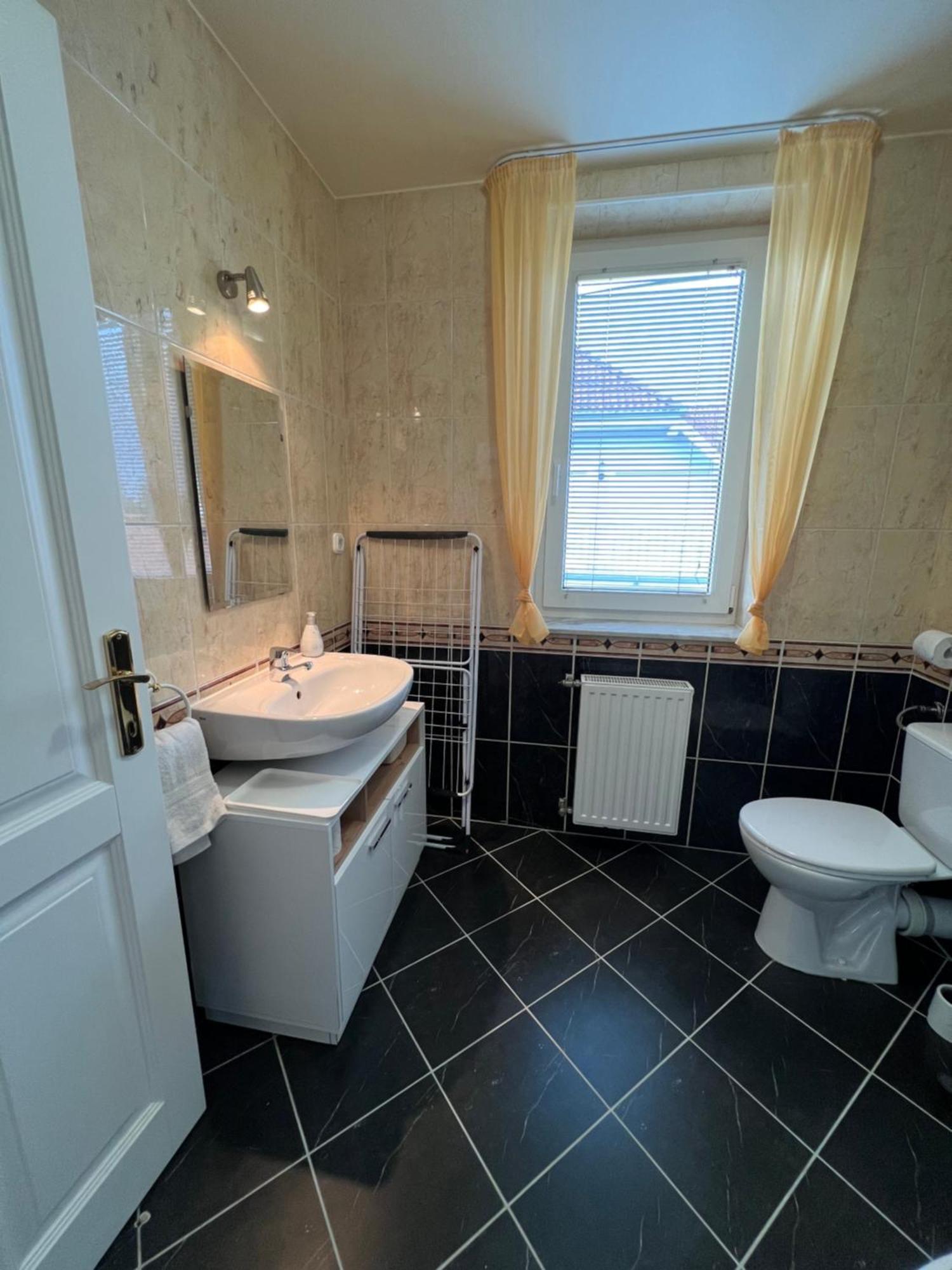 Apartament Holler Vendeghaz Bük Zewnętrze zdjęcie